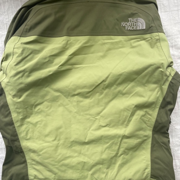 Women’s North Face Ski/Snow Jacket - XS - Picture 3 of 5